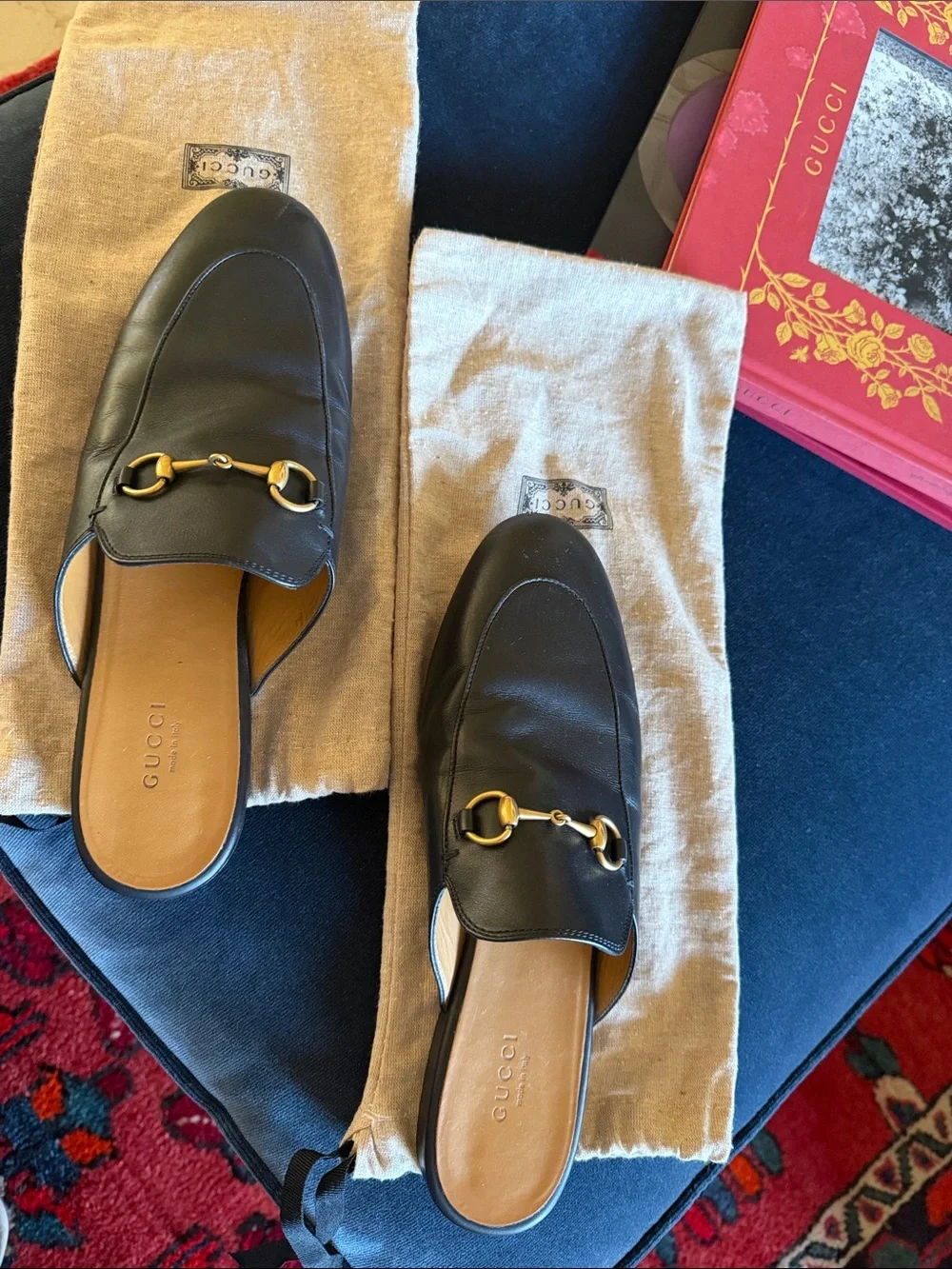 Gucci Black Leather loafers/slip ons size 41 - Picture 1 of 9